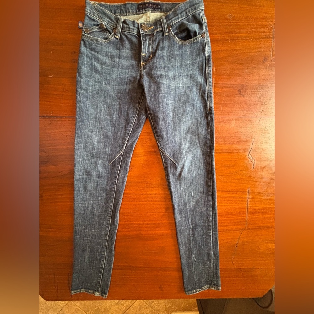 Women’s Rock & Republic Dark Blue Skinny Jeans. Size 0. EMO Style.